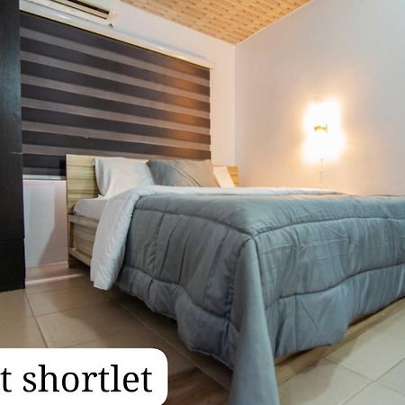 Synott Apartment Ikeja Kültér fotó